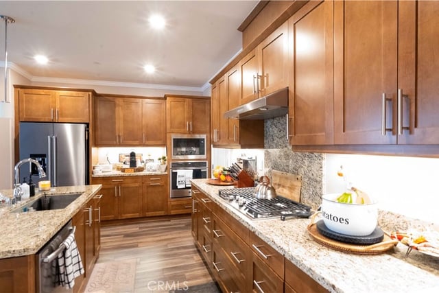 20544 Galloway, Canyon Country, CA 91350 — photo 11 of 40