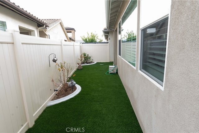 20544 Galloway, Canyon Country, CA 91350 — photo 30 of 40