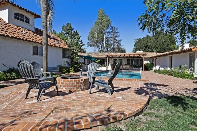 23130 Oxnard Street, Woodland Hills, CA 91367 — photo 29 of 39