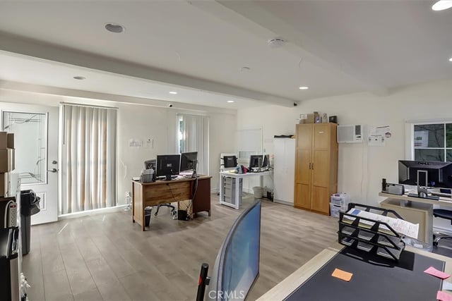 23130 Oxnard Street, Woodland Hills, CA 91367 — photo 37 of 39