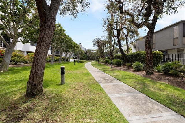 2960 Neilson Way 301, Santa Monica, CA 90405 — photo 29 of 42