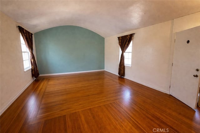 2032 W 77th St, Los Angeles, CA 90047 — photo 4 of 19