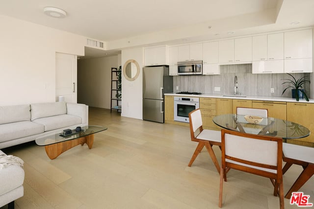 400 S Broadway 1001, Los Angeles, CA 90013 — photo 3 of 40