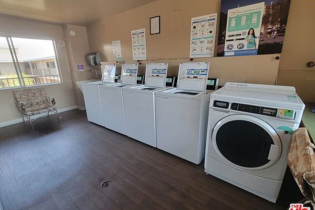 2501 W Redondo Beach Boulevard 324, Gardena, CA 90249 — photo 9 of 12