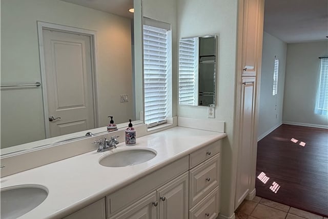 28382 Mirabelle, Saugus, CA 91350 — photo 33 of 57