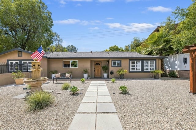 554 Calle Jazmin, Thousand Oaks, CA 91360 — photo 2 of 51