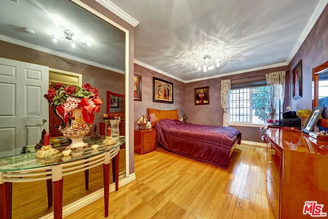 840 N Poinsettia Place, Los Angeles, CA 90046 — photo 16 of 41