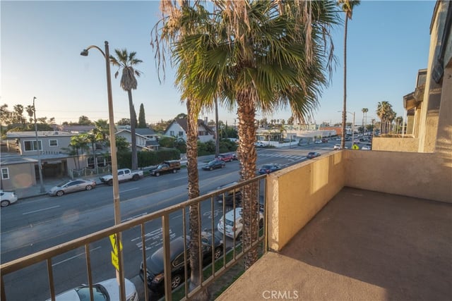 1140 Pacific Ave 20, Long Beach, CA 90813 — photo 31 of 34