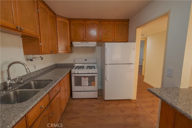 1140 Pacific Ave 20, Long Beach, CA 90813 — photo 8 of 34