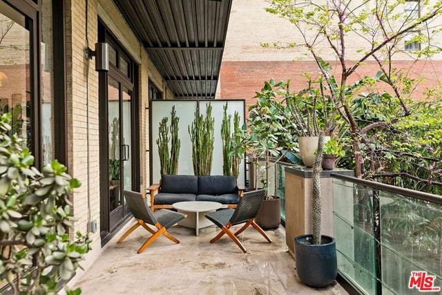 460 S Spring Street 201, Los Angeles, CA 90013 — photo 13 of 27