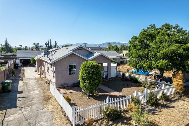 11203 SHELDON Street, Sun Valley, CA 91352 — photo 7 of 57