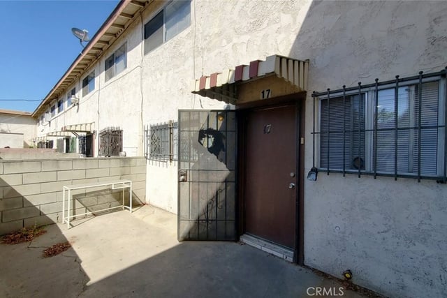 2020 W 23 Street 17, Long Beach, CA 90810 — photo 27 of 28