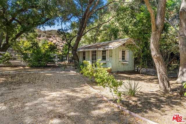 730 Crater Camp Drive, Calabasas, CA 91302 — photo 17 of 19