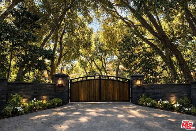 730 Crater Camp Drive, Calabasas, CA 91302 — photo 3 of 19
