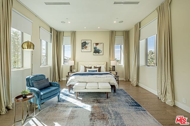 310 N Lucerne Boulevard, Los Angeles, CA 90004 — photo 22 of 53