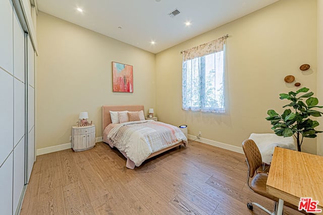 310 N Lucerne Boulevard, Los Angeles, CA 90004 — photo 35 of 53