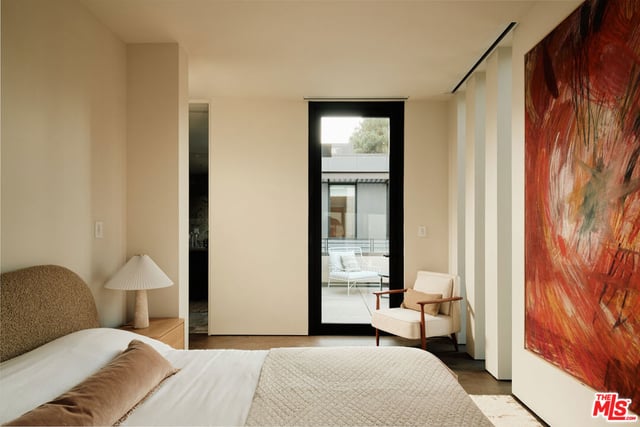 8900 Rosewood Avenue, West Hollywood, CA 90048 — photo 12 of 18