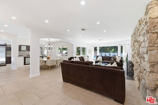 22650 Jameson Drive, Calabasas, CA 91302 — photo 5 of 62