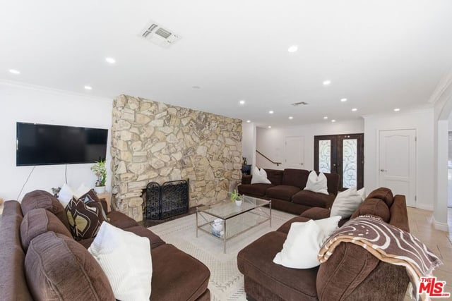 22650 Jameson Drive, Calabasas, CA 91302 — photo 8 of 62