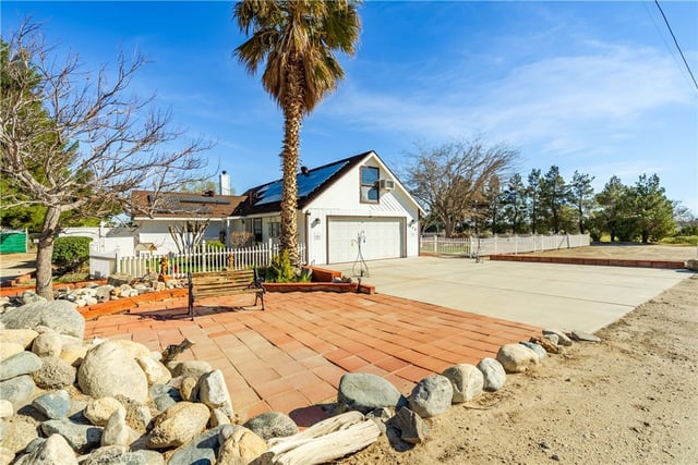 5849 East Avenue T8, Palmdale, CA 93552 — photo 4 of 61