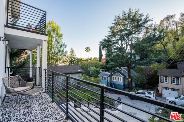 3850 Udell Court, Los Angeles, CA 90027 — photo 10 of 22