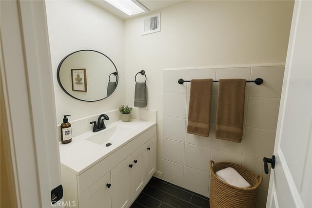 434 S Canon 202, Beverly Hills, CA 90212 — photo 16 of 23