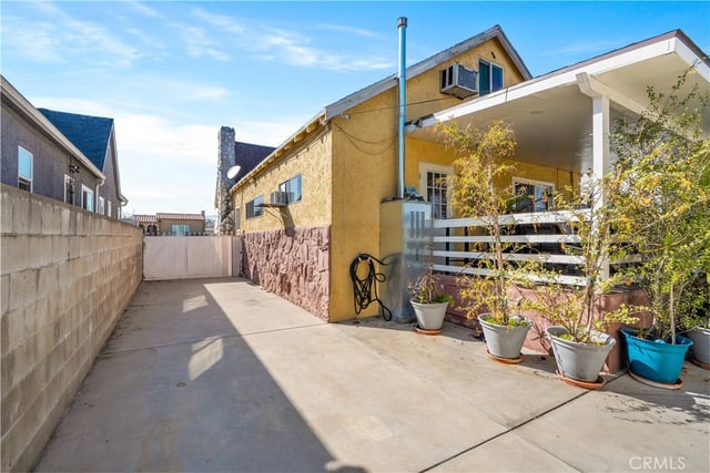 8766 Dalton Avenue, Los Angeles, CA 90047 — photo 24 of 35