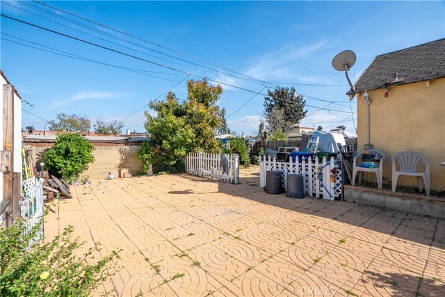 8766 Dalton Avenue, Los Angeles, CA 90047 — photo 27 of 35