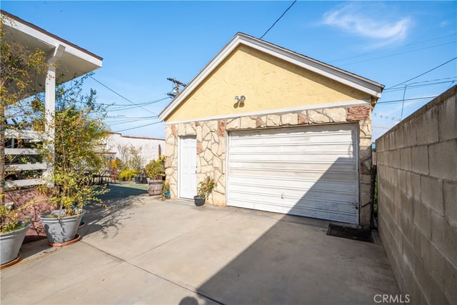 8766 Dalton Avenue, Los Angeles, CA 90047 — photo 31 of 35