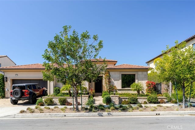 10949 Cartwright Drive, Chatsworth, CA 91311 — photo 2 of 54