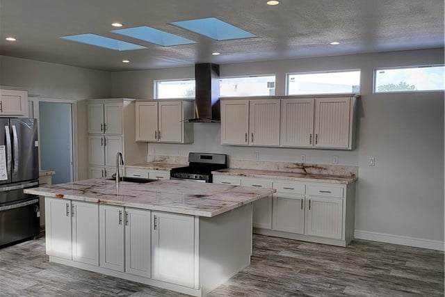 21500 Lassen 122, Chatsworth, CA 91311 — photo 3 of 25
