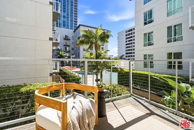 645 W 9th Street 342, Los Angeles, CA 90015 — photo 5 of 54