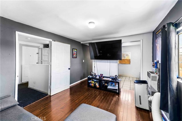 736 W 41st Place, Los Angeles, CA 90037 — photo 30 of 50