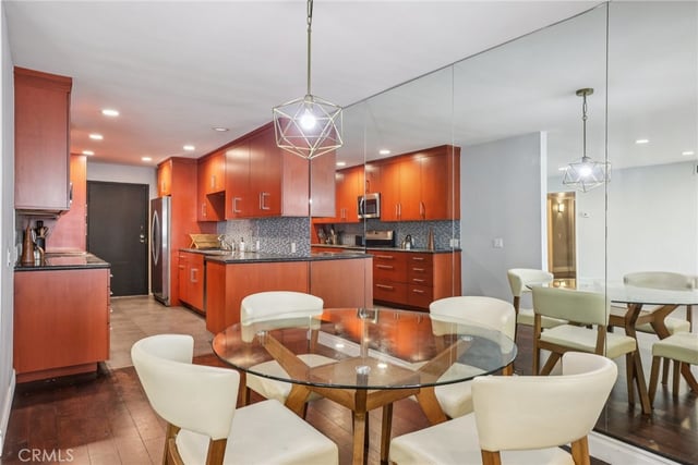 1121 N Olive Drive 211, West Hollywood, CA 90069 — photo 8 of 39