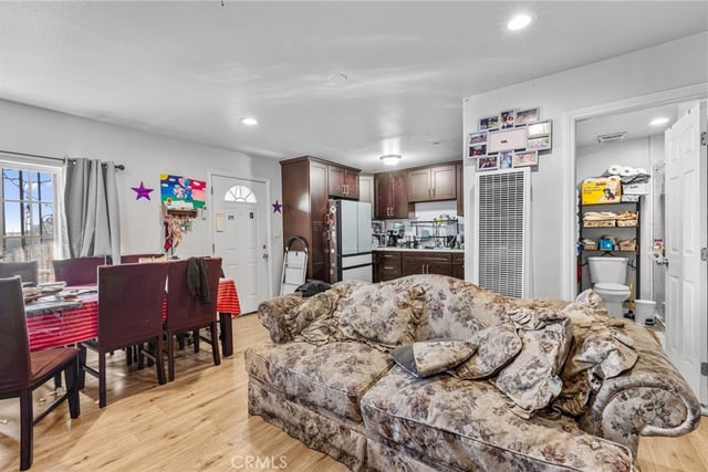 879 E 40th Place, Los Angeles, CA 90011 — photo 26 of 55