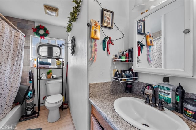 879 E 40th Place, Los Angeles, CA 90011 — photo 47 of 55