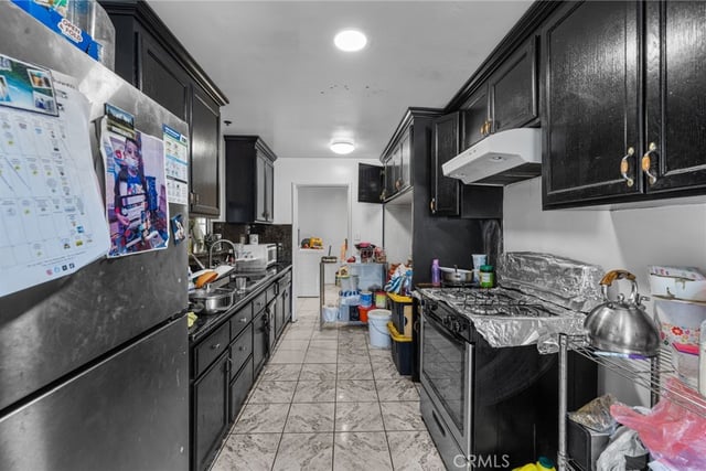 879 E 40th Place, Los Angeles, CA 90011 — photo 8 of 55