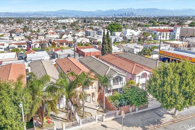 2039 W Florence, Los Angeles, CA 90047 — photo 6 of 9