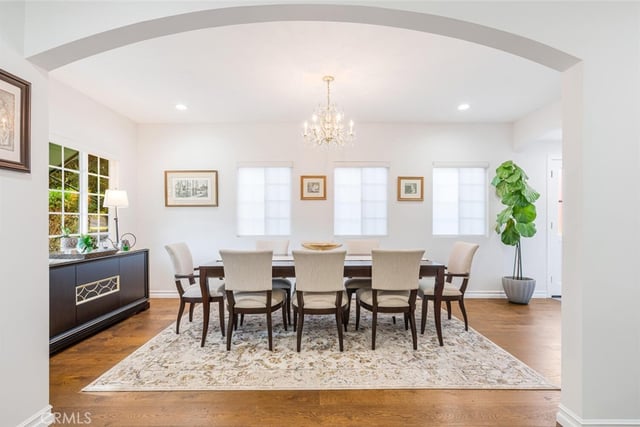 4022 Willowcrest Avenue, Studio City, CA 91604 — photo 11 of 48