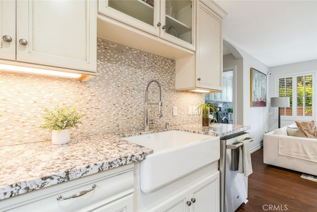 4022 Willowcrest Avenue, Studio City, CA 91604 — photo 17 of 48