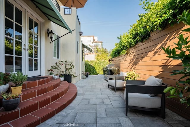4022 Willowcrest Avenue, Studio City, CA 91604 — photo 43 of 48