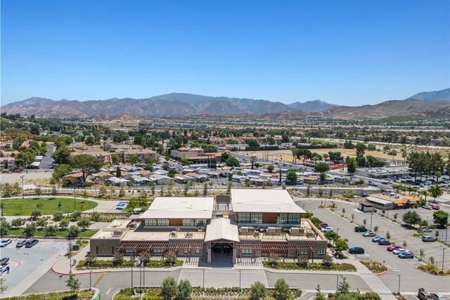 18193 Sundowner Way 815, Canyon Country, CA 91387 — photo 45 of 63