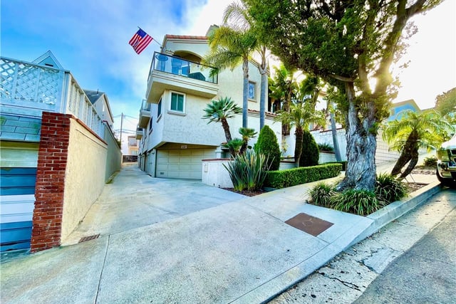 721 W 27th 1, San Pedro, CA 90731 — photo 3 of 53