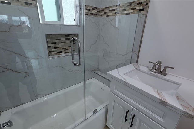 155 E 84th Street, Los Angeles, CA 90003 — photo 13 of 34