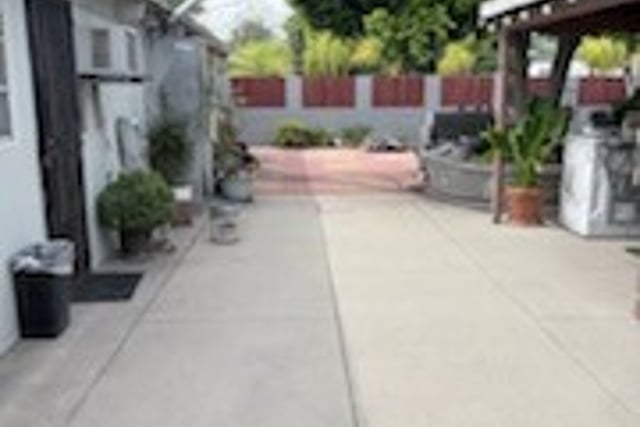 11930 Bromont, Pacoima, CA 91331 — photo 18 of 23