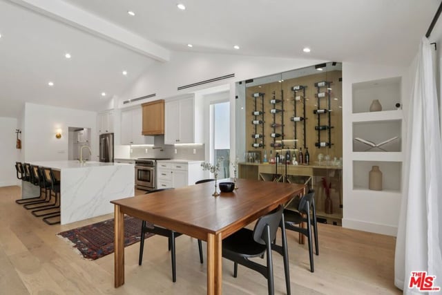 13117 Magnolia Boulevard, Sherman Oaks, CA 91423 — photo 11 of 23