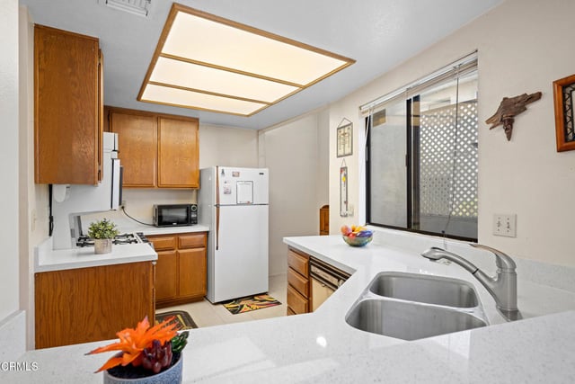 1340 Glenwood Road 17, Glendale, CA 91201 — photo 11 of 23