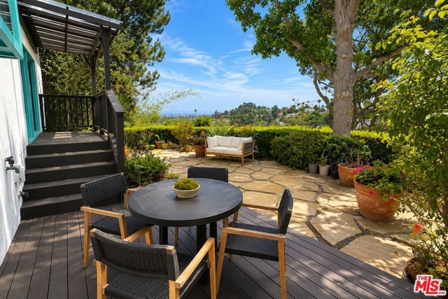 1030 N Kenter Avenue, Los Angeles, CA 90049 — photo 3 of 17