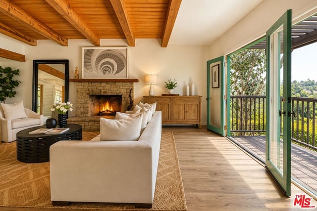 1030 N Kenter Avenue, Los Angeles, CA 90049 — photo 5 of 17
