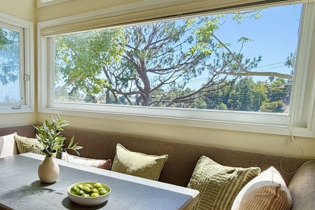 1030 N Kenter Avenue, Los Angeles, CA 90049 — photo 9 of 17